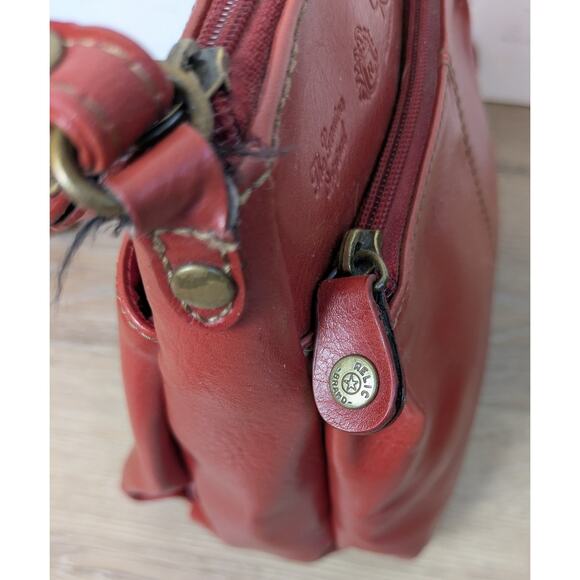 Relic Faux Leather Crossbody Bag Red Small Zip Top Adjustable Strap Minimalist - Picture 7 of 13